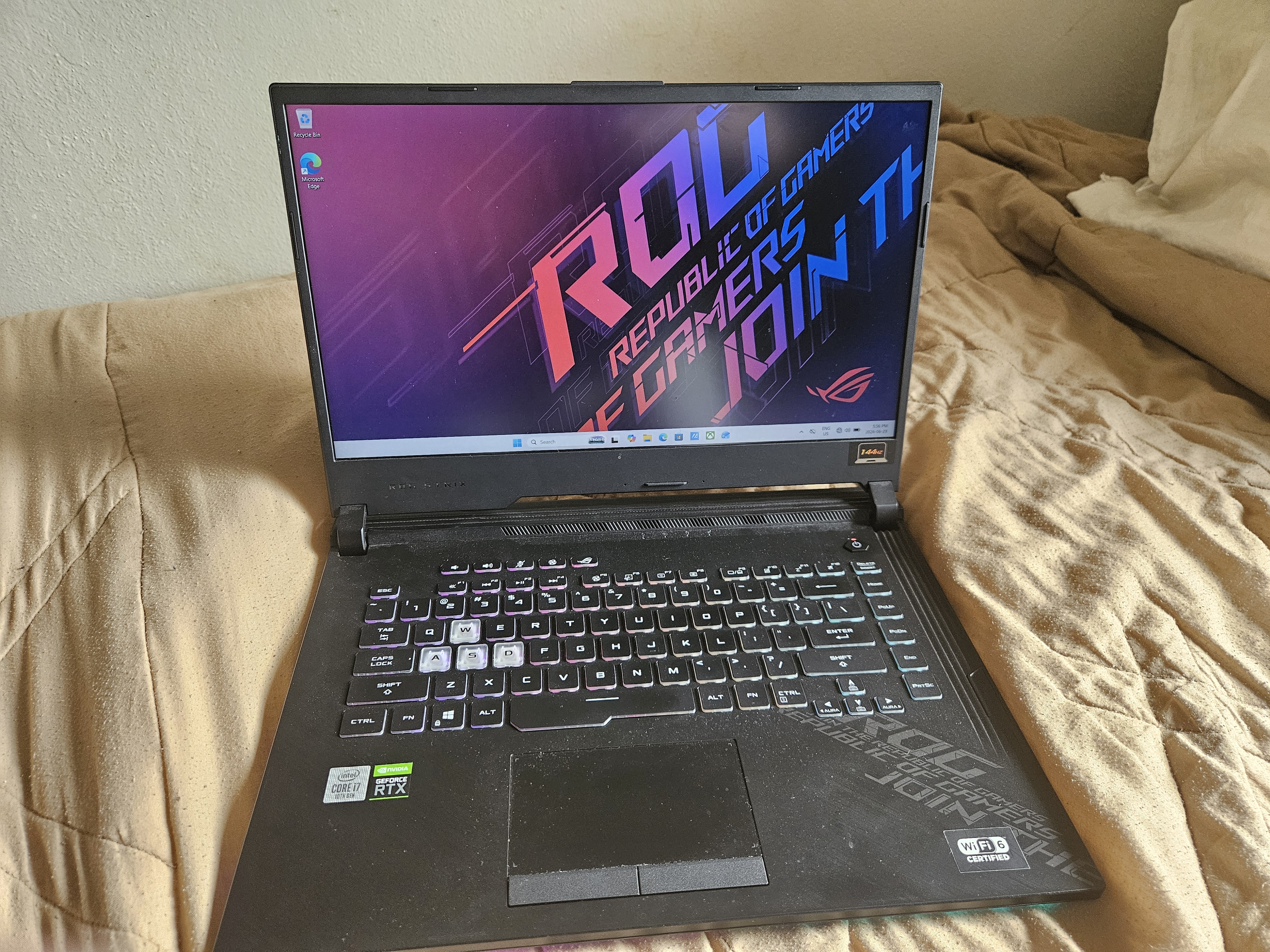 ASUS ROG Strix G15 ( AX201NGW) — refurbished