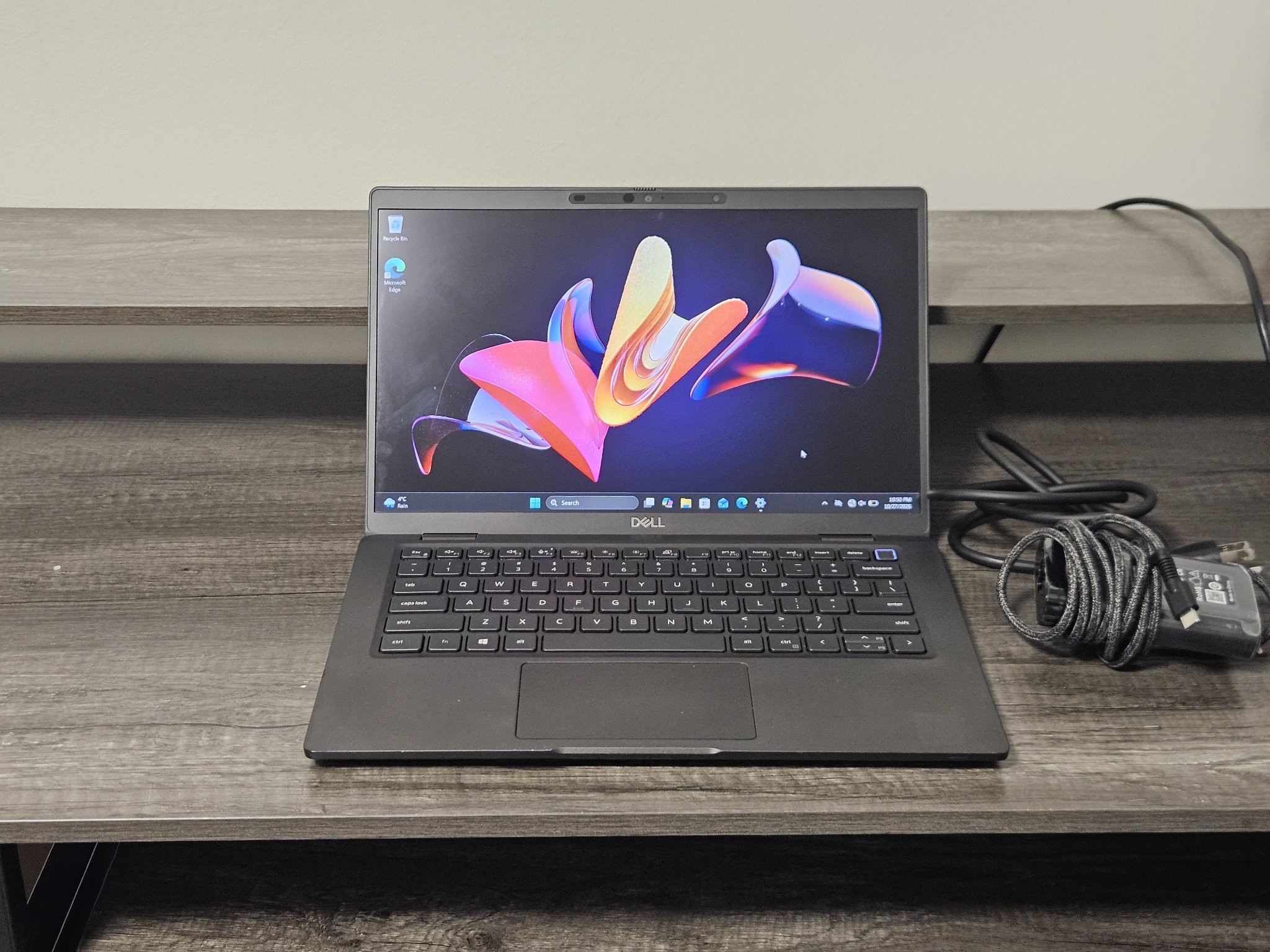 Dell Latitude 7320 thumbnail 2