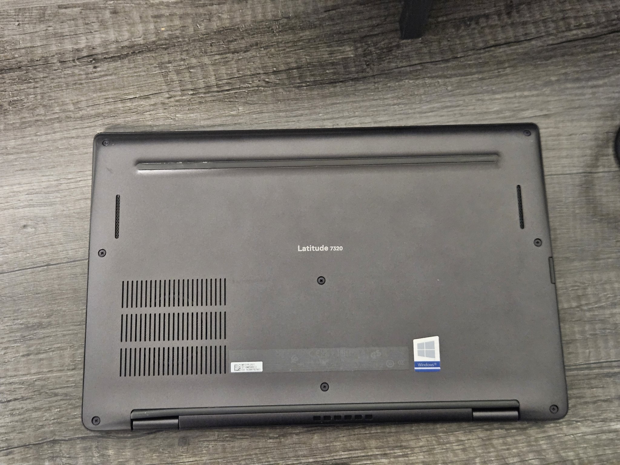 Dell Latitude 7320 thumbnail 6