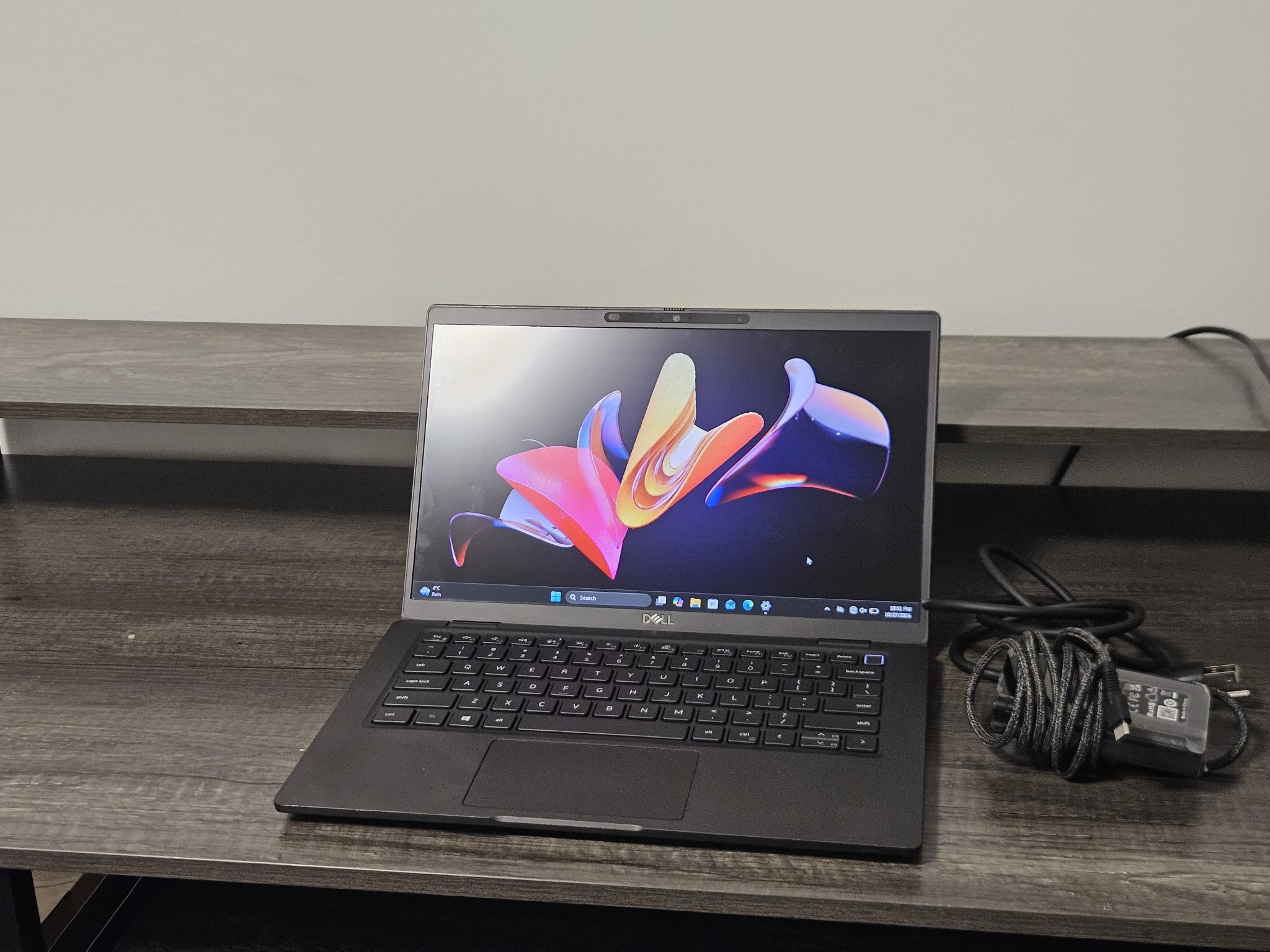 Dell Latitude 7320 thumbnail 4